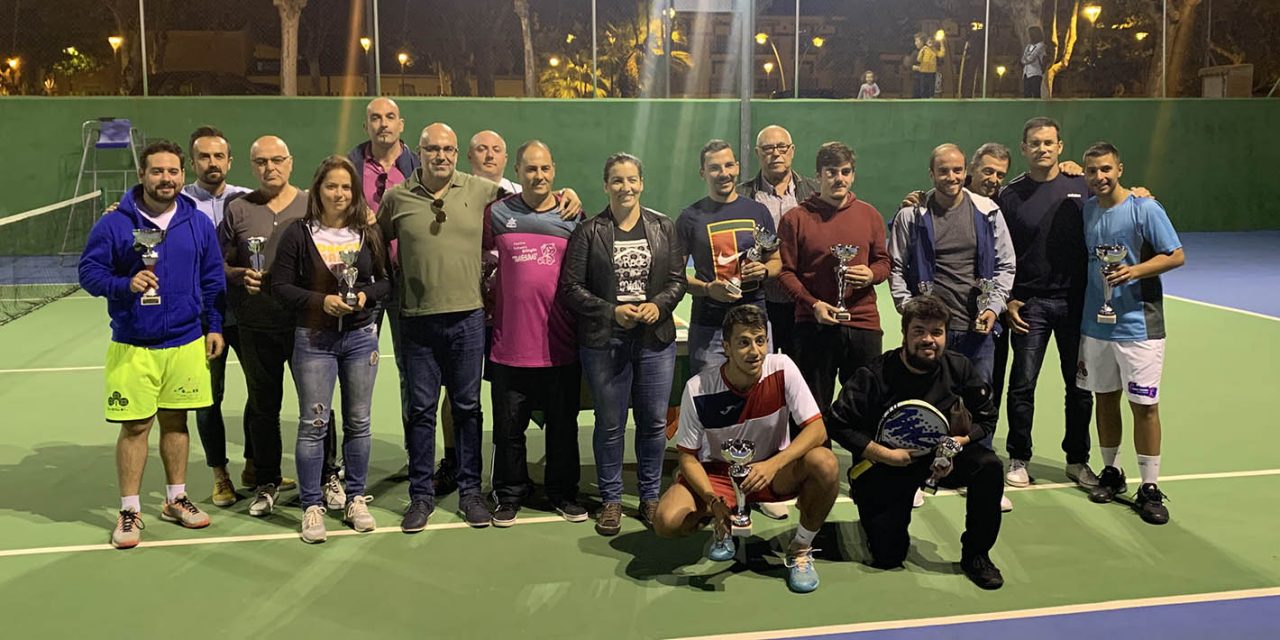 Luis García se alza como ganador en el X Torneo Pepe Passas de Tenis y Pádel