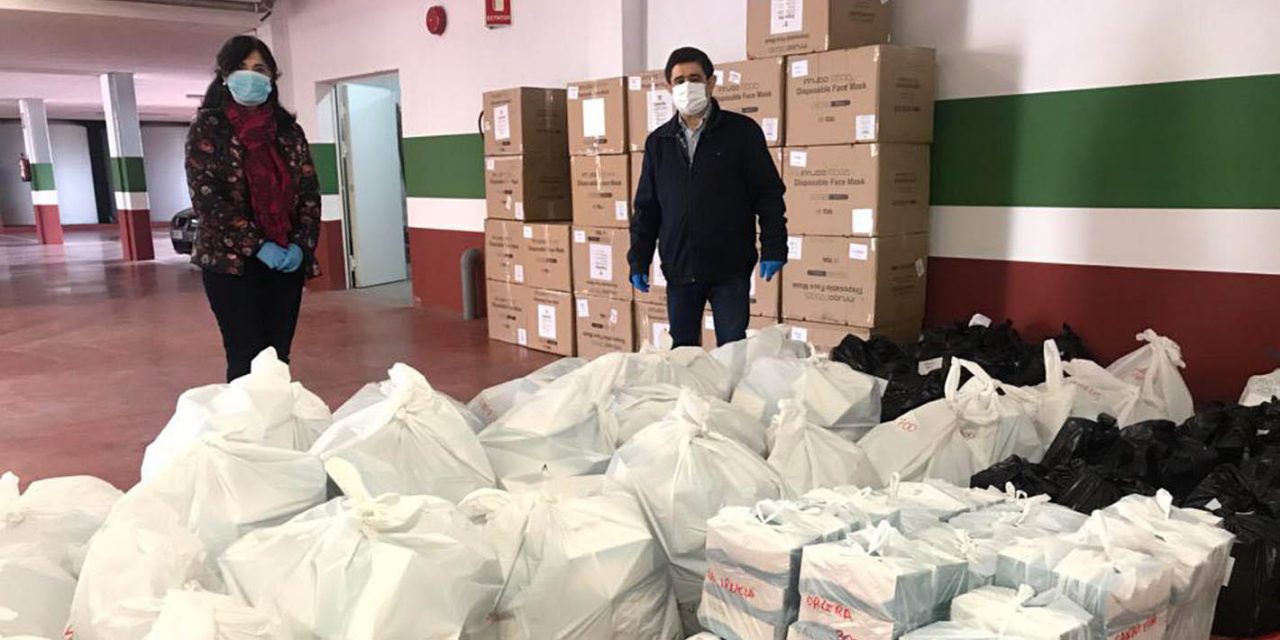 Diputación distribuye 100.000 mascarillas entre los 97 ayuntamientos de la provincia