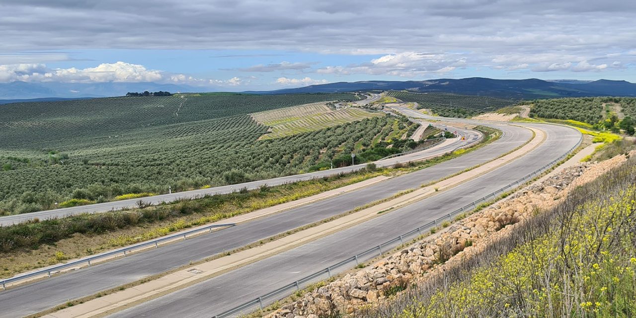 Raquel Sánchez anuncia la apertura para «antes de que finalice el año» de los dos tramos en obras de la autovía Linares-Albacete