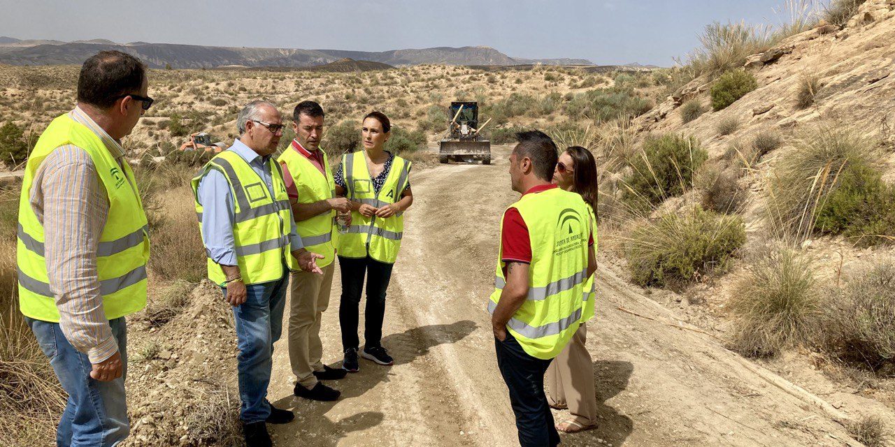 Desarrollo Sostenible invierte 2,8 millones en la mejora de caminos forestales en la provincia