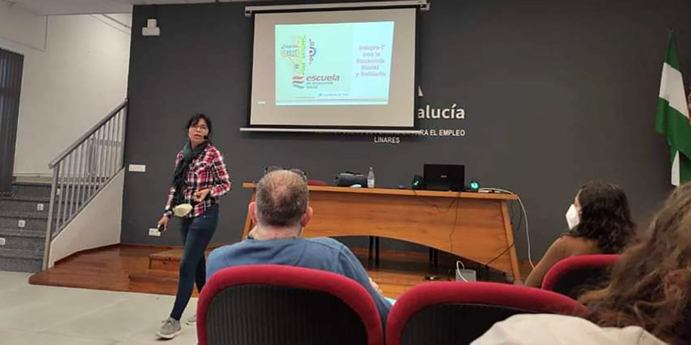 La Escuela de Economía Social intensifica las acciones del Punto de Empleo en Linares